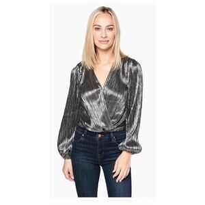 ASTR the Label Women’s Black Metallic Plissé V-Neck Primadonna Wrap Blouse Sz S